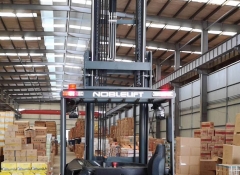 諾力1.4噸電動前移式叉車（RT1465），升高6.5米，新車交付某食品行業(yè)客戶使用
